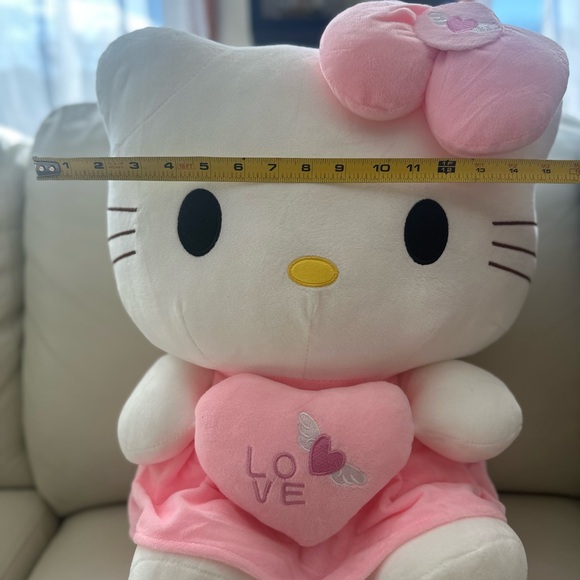 Hello Kitty plush - Picture 10 of 10